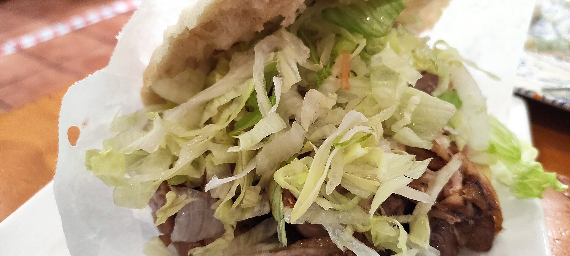 Kebab z wołowiną z rożna